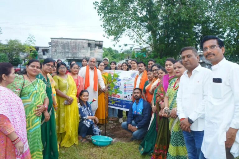 सेवा संकल्प अभियान के तहत दुर्ग में जनसेवा, पर्यावरण संरक्षण और जागरूकता की अनूठी पहल