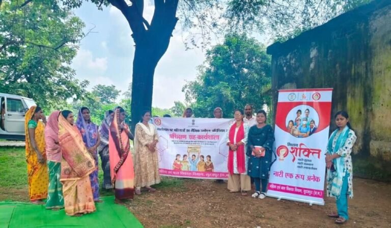 सेवा की कहानी: अधिकारों और योजनाओं की जानकारी से सशक्त बन रही छत्तीसगढ़ की महिलाएं