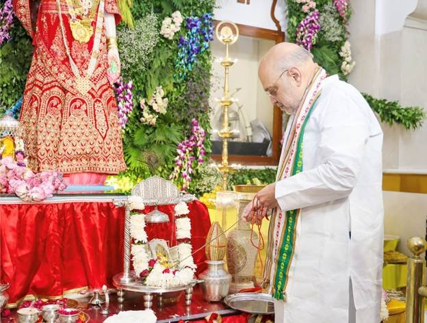 केन्द्रीय गृह एवं सहकारिता मंत्री अमित शाह ने देशवासियों को ‘श्रीकृष्ण जन्माष्टमी’ के पावन पर्व की हार्दिक शुभकामनाएं दी