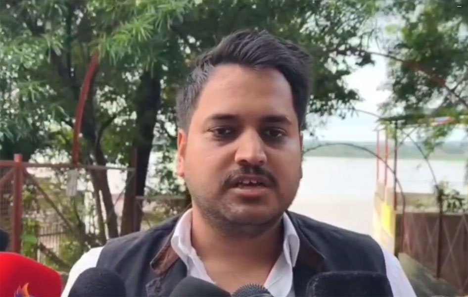 सोनभद्र में भारी बारिश का असर, रिहंद बांध के 7 फाटक खुले, सोन नदी खतरे के निशान से ऊपर