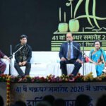 चक्रधर समारोह में पद्मश्री सुरेंद्र शर्मा ने हास्य-व्यंग्य से खूब गुदगुदाया