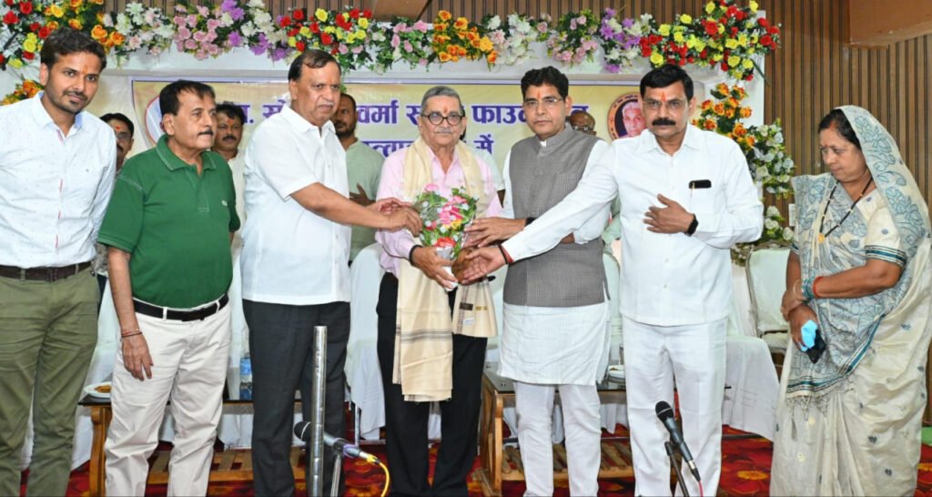 गुरु का ऋण कभी नहीं चुकाया जा सकता, शिक्षक राष्ट्र निर्माण के सच्चे शिल्पकार:राजस्व मंत्री टंक राम वर्मा