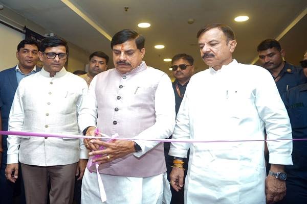 मुख्यमंत्री डॉ. यादव ने किया तकनीक, नवाचार और नवीन ट्रांसपोर्ट सिस्टम पर केन्द्रित प्रदर्शनी का शुभारंभ