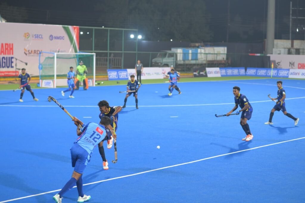 राजधानी रॉयल्स पर 4-3 की जीत के बाद चक्रधर चैंपियंस सेमीफाइनल में जगह बनाने के और करीब