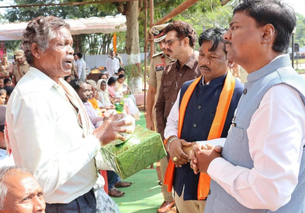 छत्तीसगढ़ में शांति और सुरक्षा के लिए वीर जवानों का बलिदान अविस्मरणीय- वन मंत्री केदार कश्यप