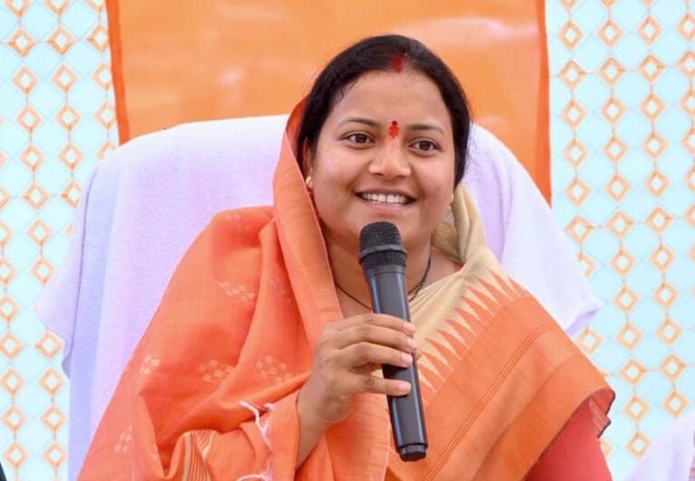 मंत्री लक्ष्मी राजवाड़े की पहल से भटगांव विधानसभा में 6.97 करोड़ रुपये के सड़क-पुल कार्यों को मिली स्वीकृति